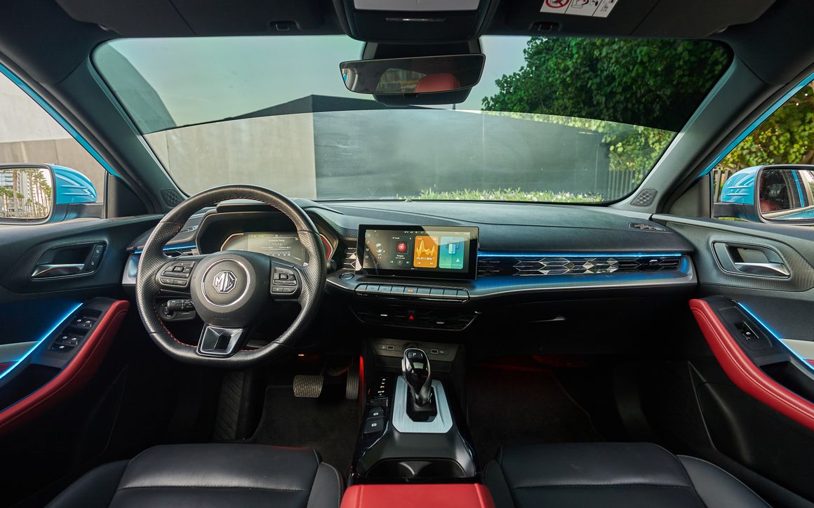 MG GT - image 5
