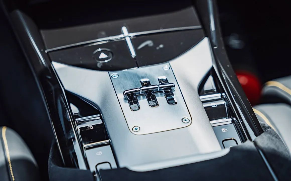 Ferrari Purosangue - image 11