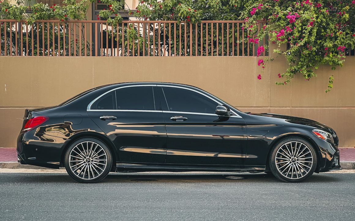 MERCEDES C300 2020 - image 2