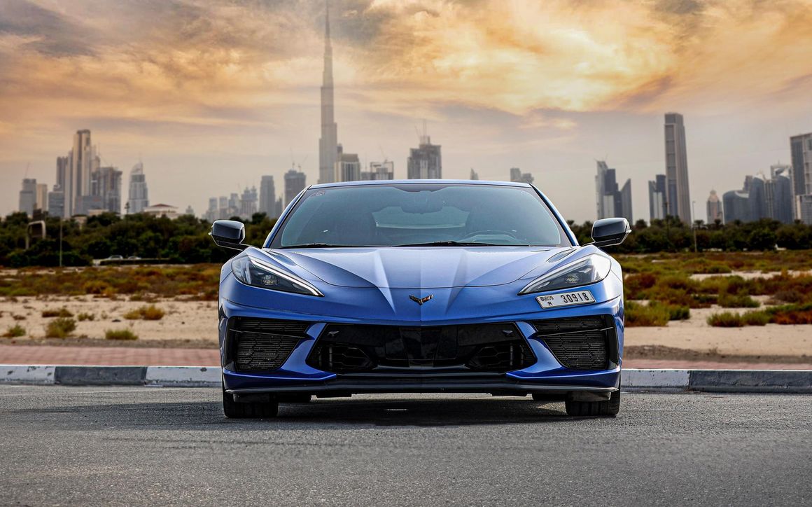 Chevrolet Corvette Convertible Blue - image 3