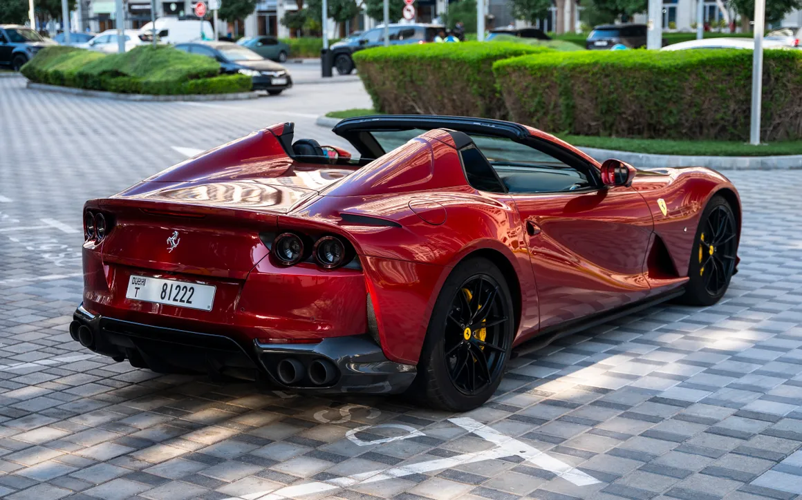 Ferrari 812 GTS - image 13
