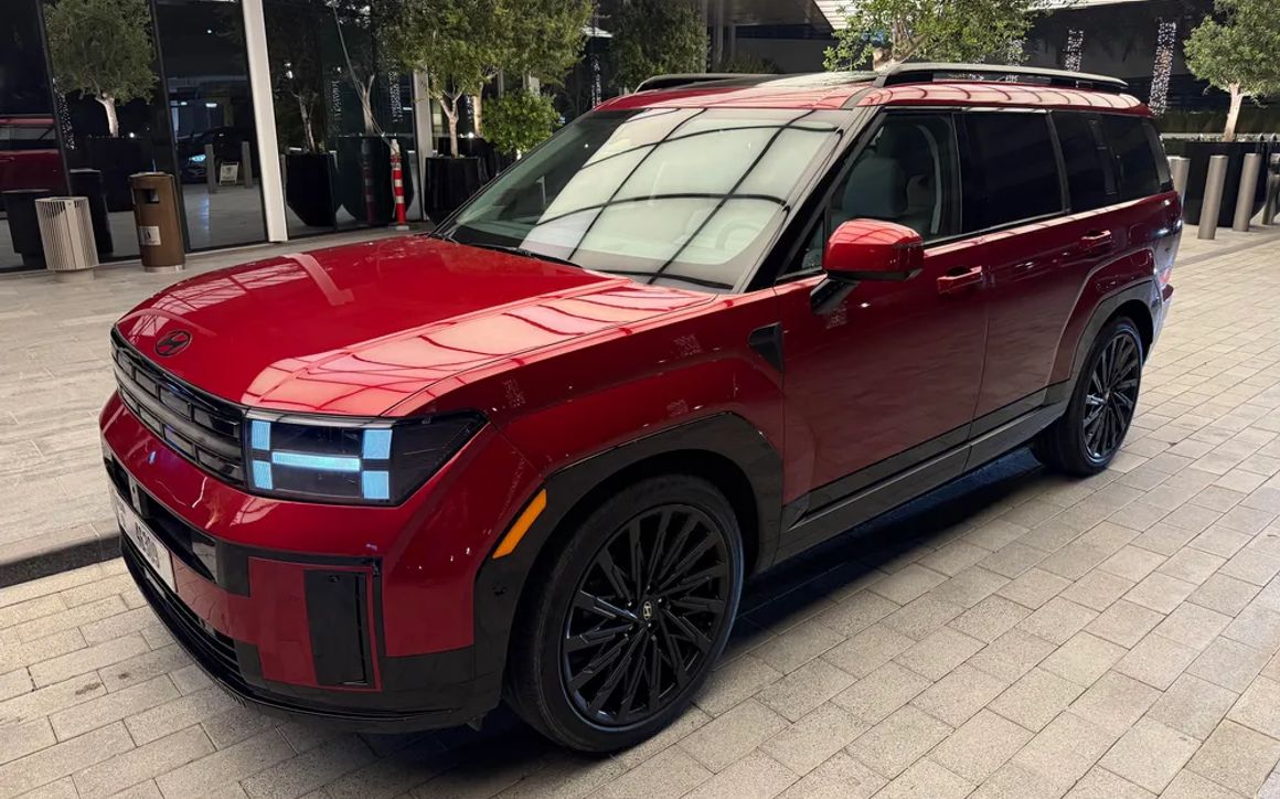 Hyndai Santa Fe White Interior - image 1