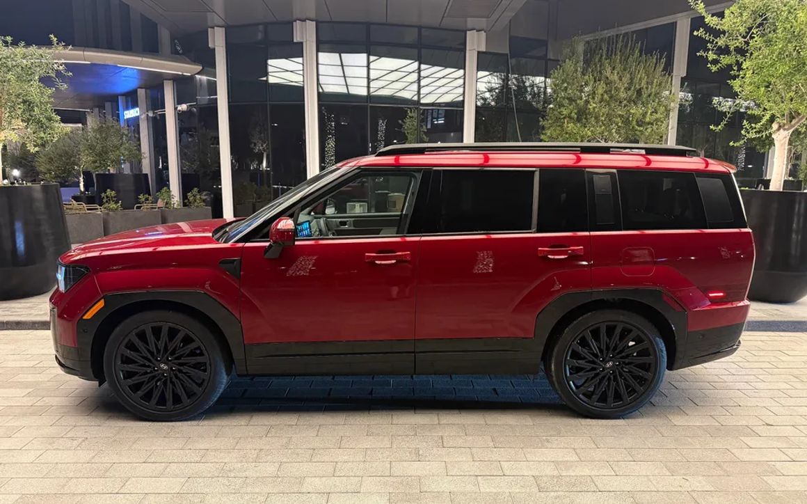 Hyndai Santa Fe White Interior - image 2