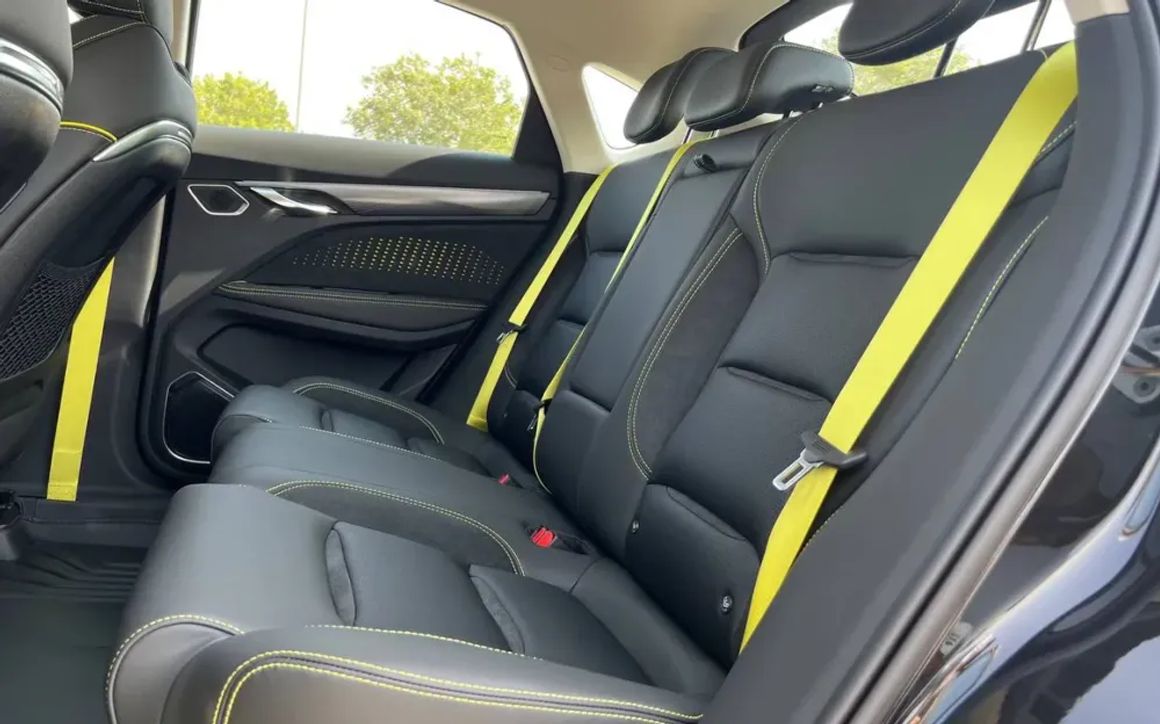 GEELY TUGELLA - image 13