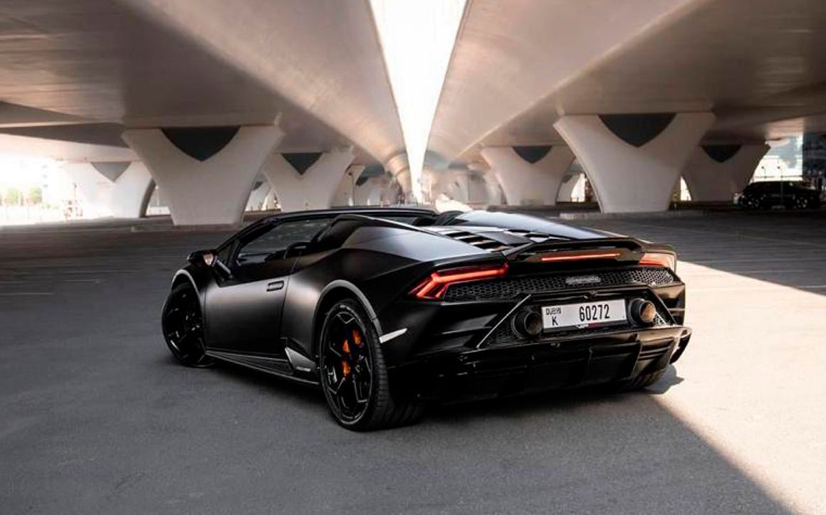 Lamborghini Huracan EVO Spyder - image 2