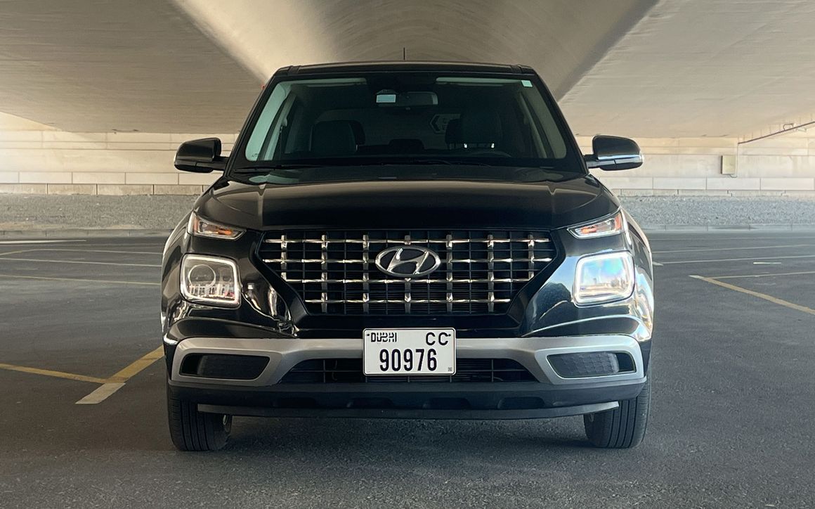Hyundai Venue - image 3