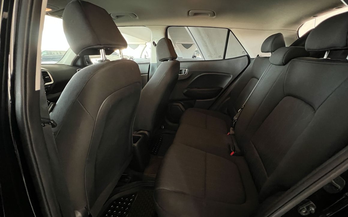 Hyundai Venue - image 15