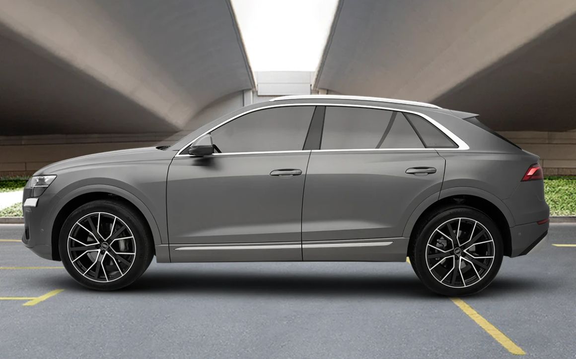 AUDI Q8 - image 2