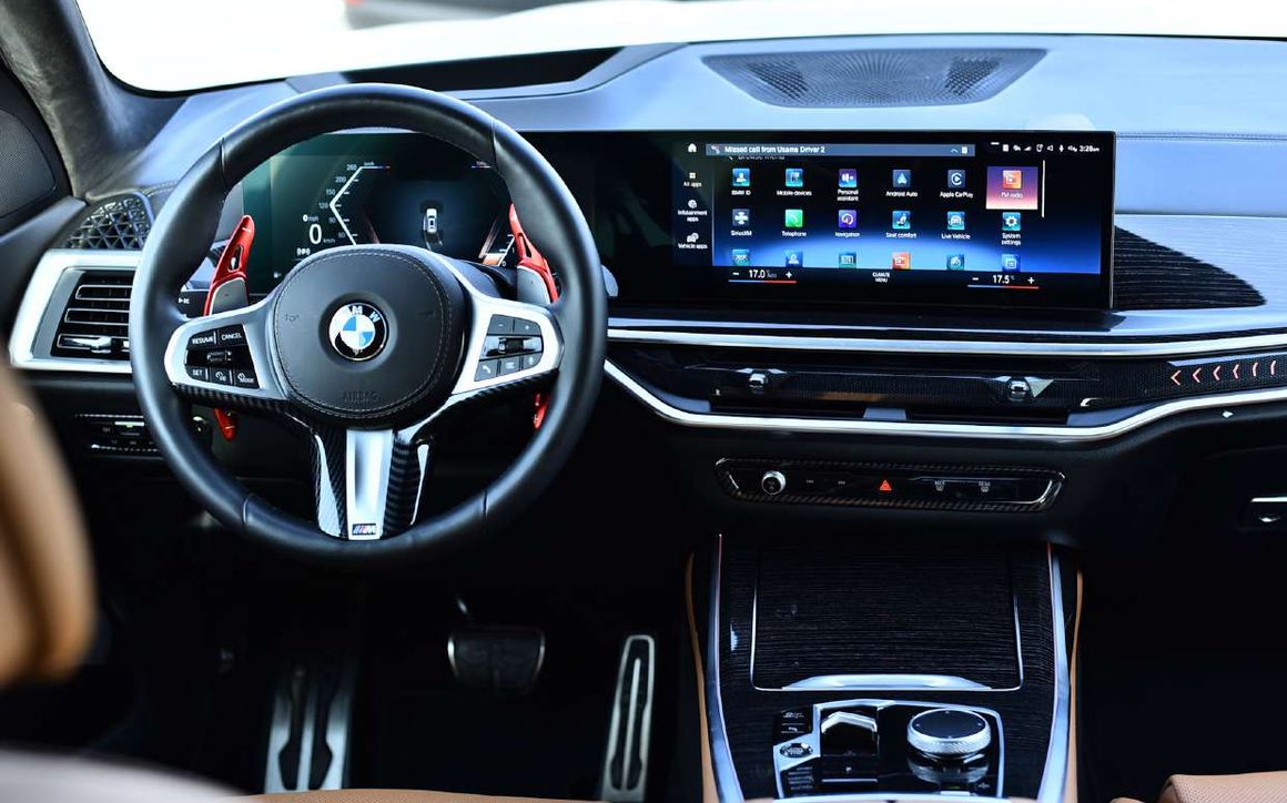 BMW X7 - image 7