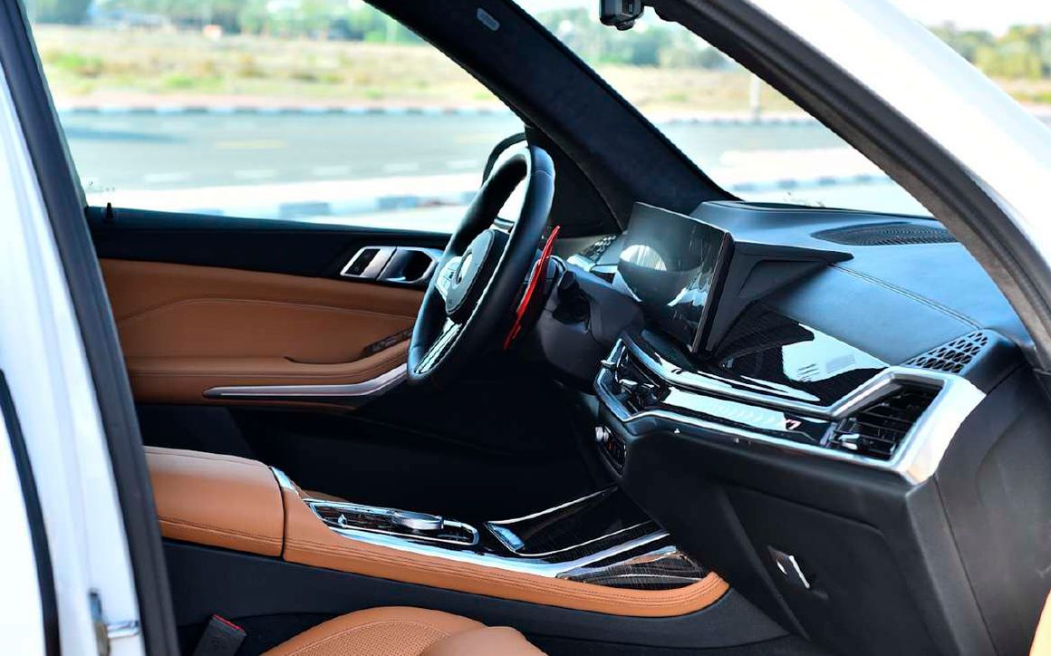 BMW X7 - image 5