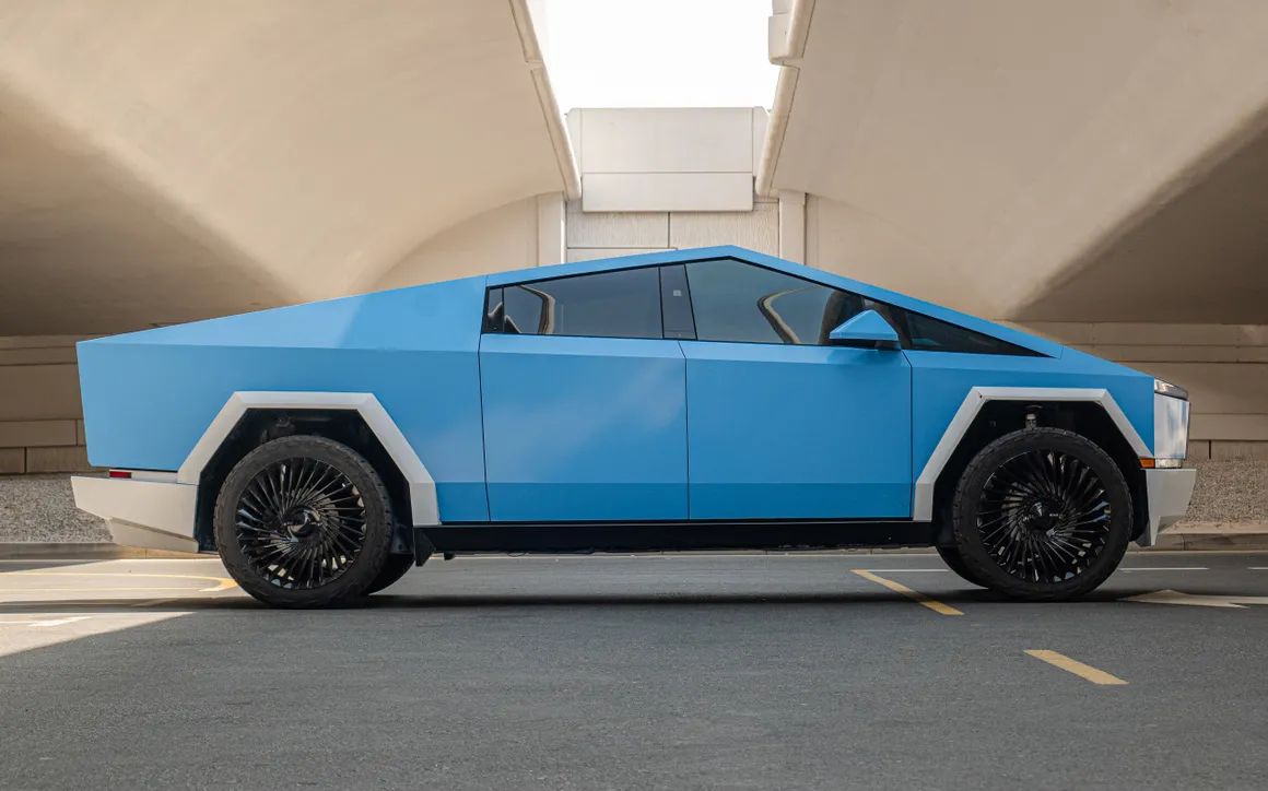 Tesla Cyber Truck Beast - image 4