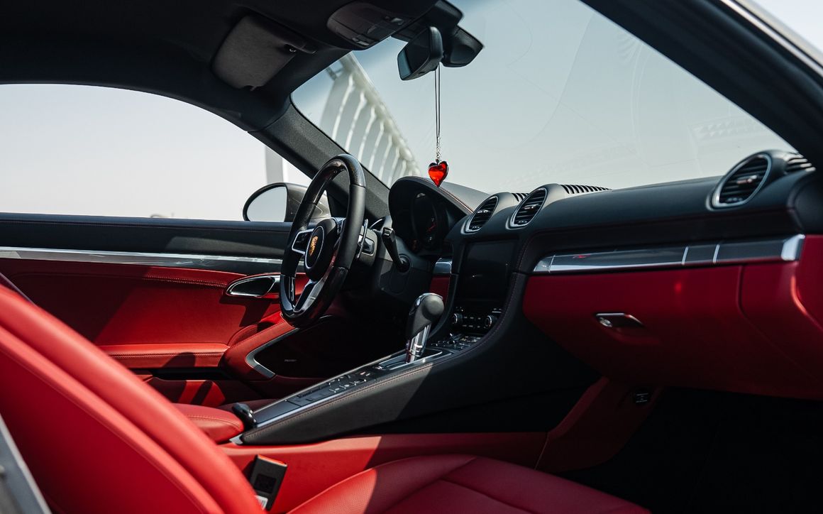 PORSCHE CAYMAN - image 11