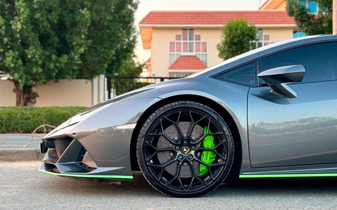 Lamborghini Huracan Evo Coupe - image 6