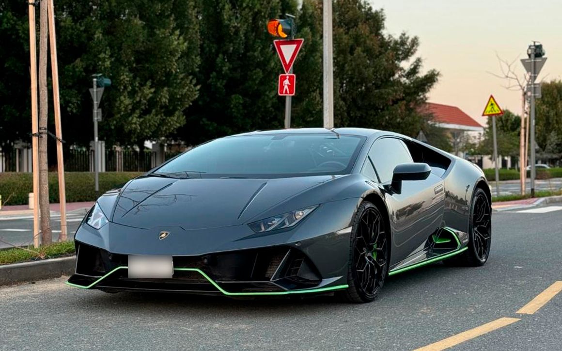 Lamborghini Huracan Evo Coupe - image 1