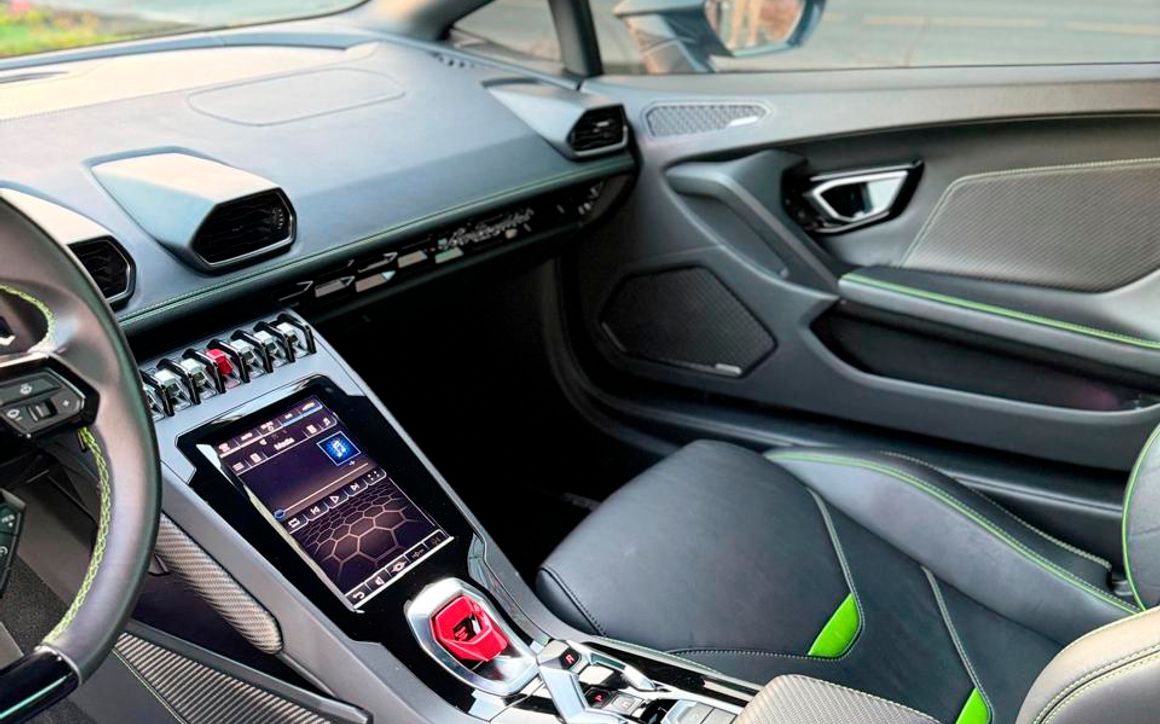 Lamborghini Huracan Evo Coupe - image 8