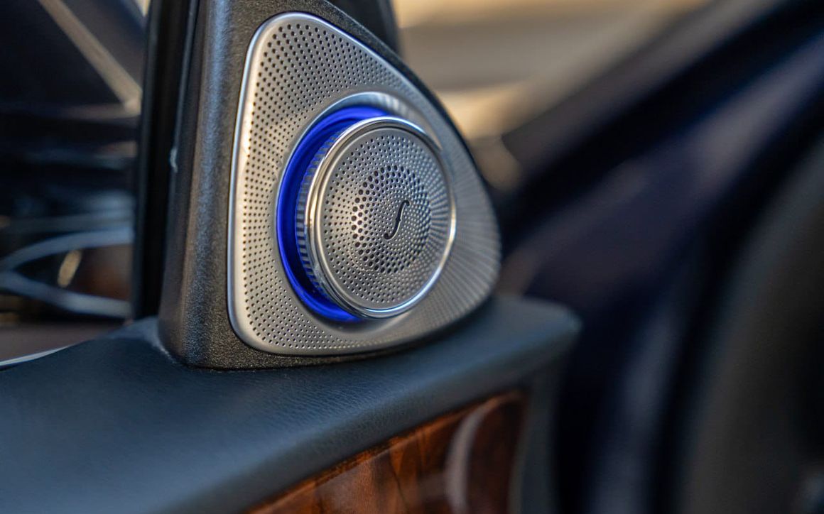 MERCEDES E300 2019 - image 13