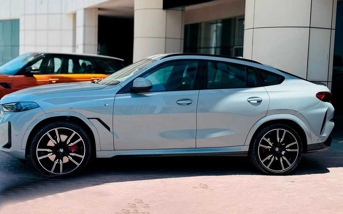 BMW X6 - image 1