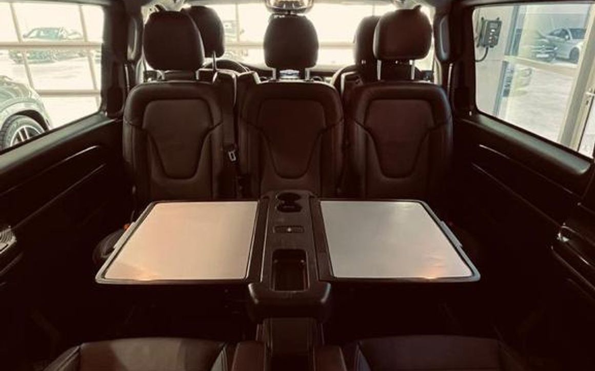 Mercedes V Class Avantgarde - image 5