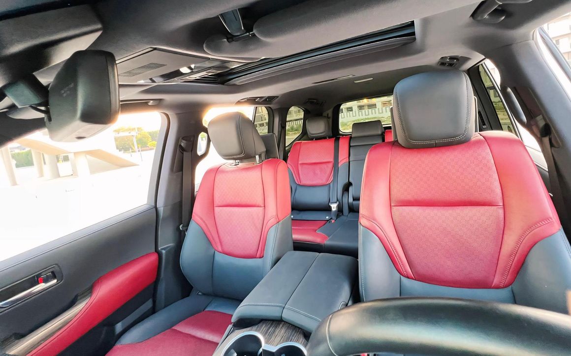 TOYOTA LAND CRUISER - image 7