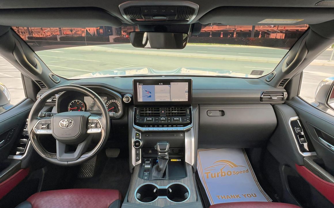 TOYOTA LAND CRUISER - image 5