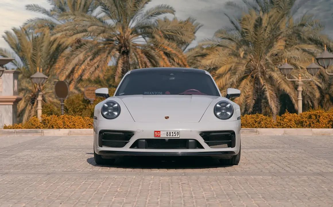 PORSCHE 911 - image 3