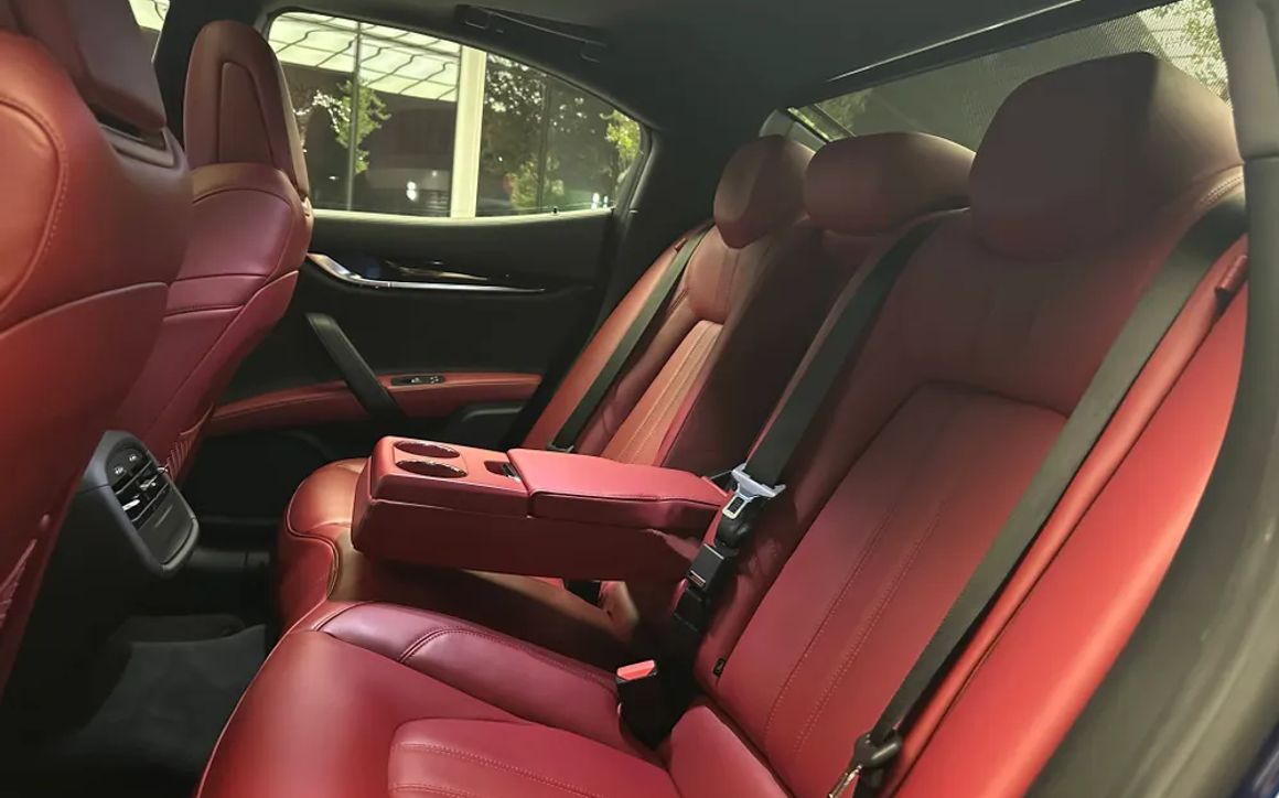 Maserati Ghibli S - image 13