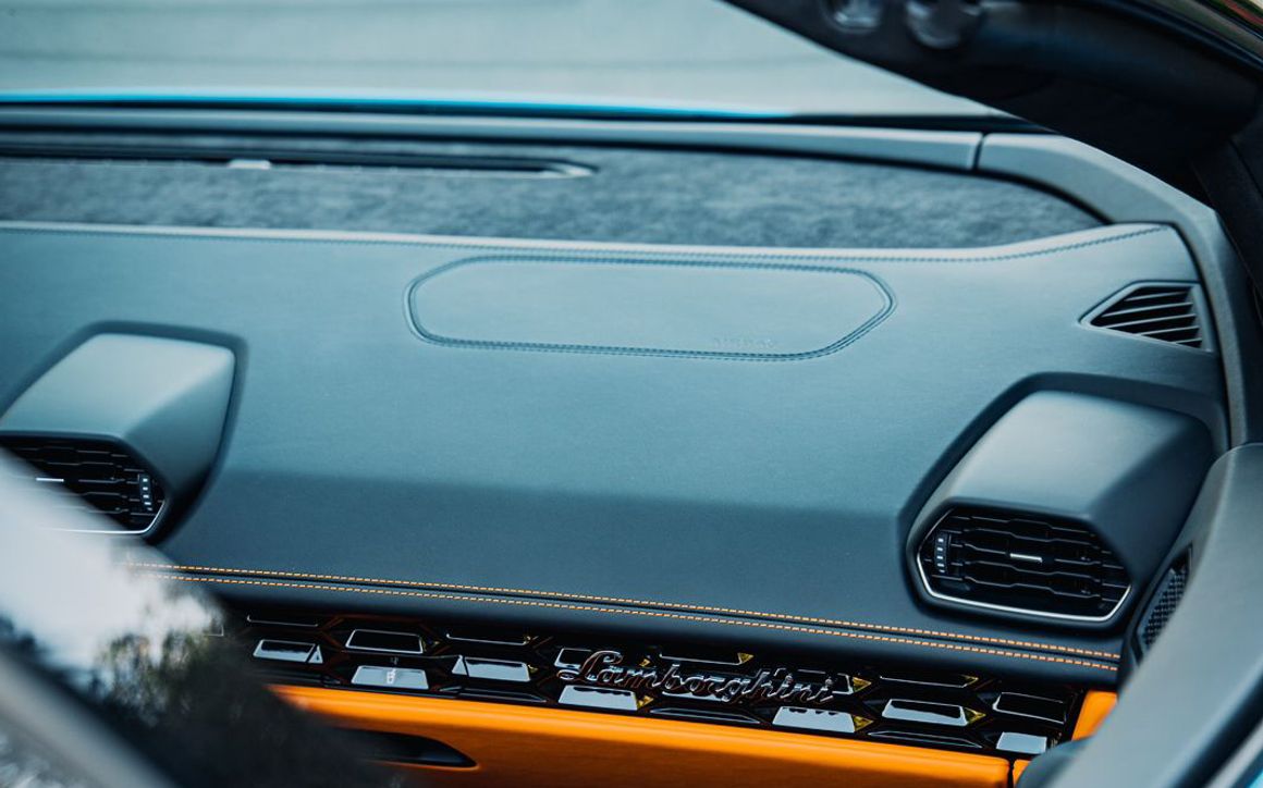 Lamborghini Huracan Spyder - image 5