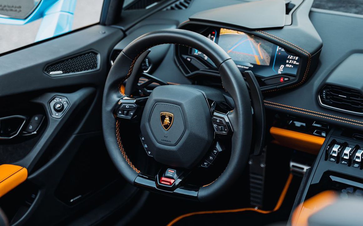 Lamborghini Huracan Spyder - image 6