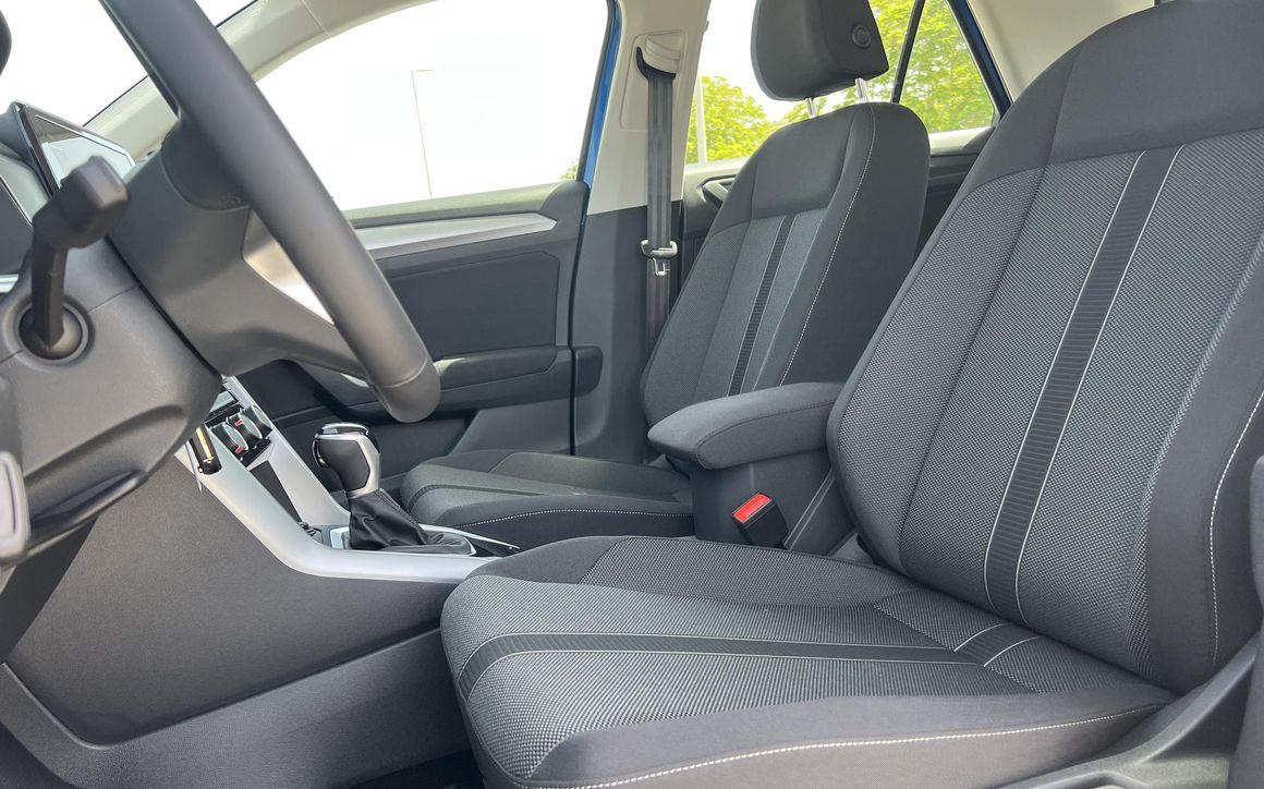 VOLKSWAGEN TROC LIFE - image 11