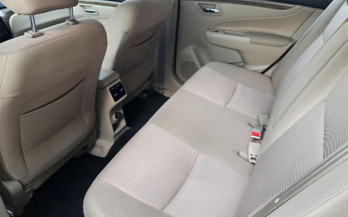 Suzuki Ciaz - image 7