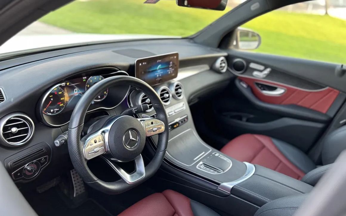 Mercedes-Benz GLC 300 - image 10
