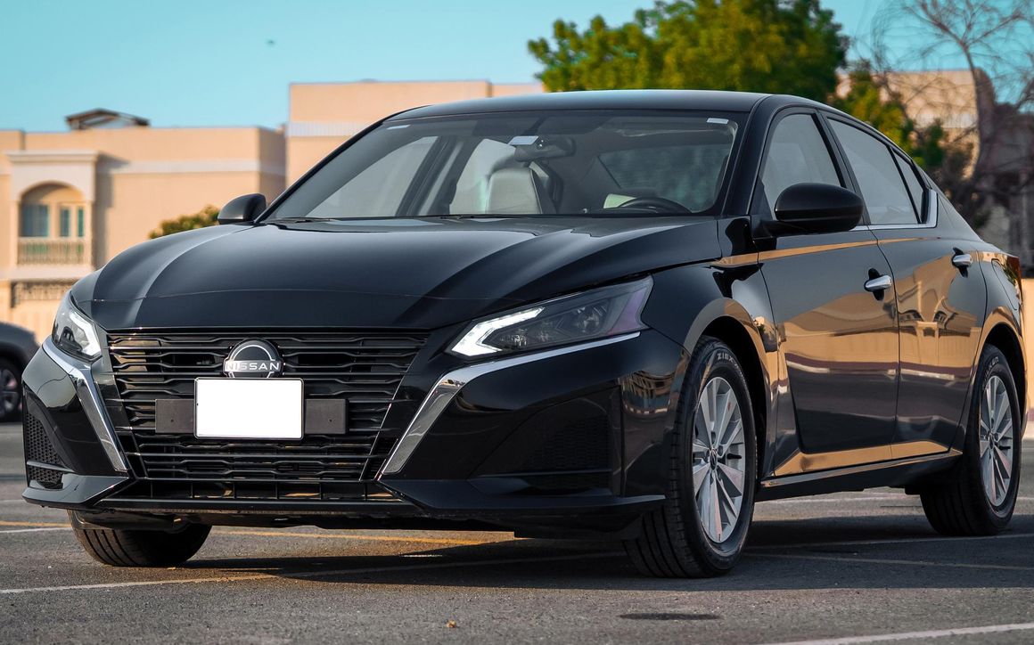 NISSAN ALTIMA - image 1