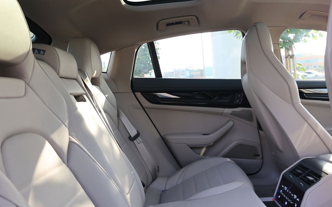 Porsche Panamera - image 6