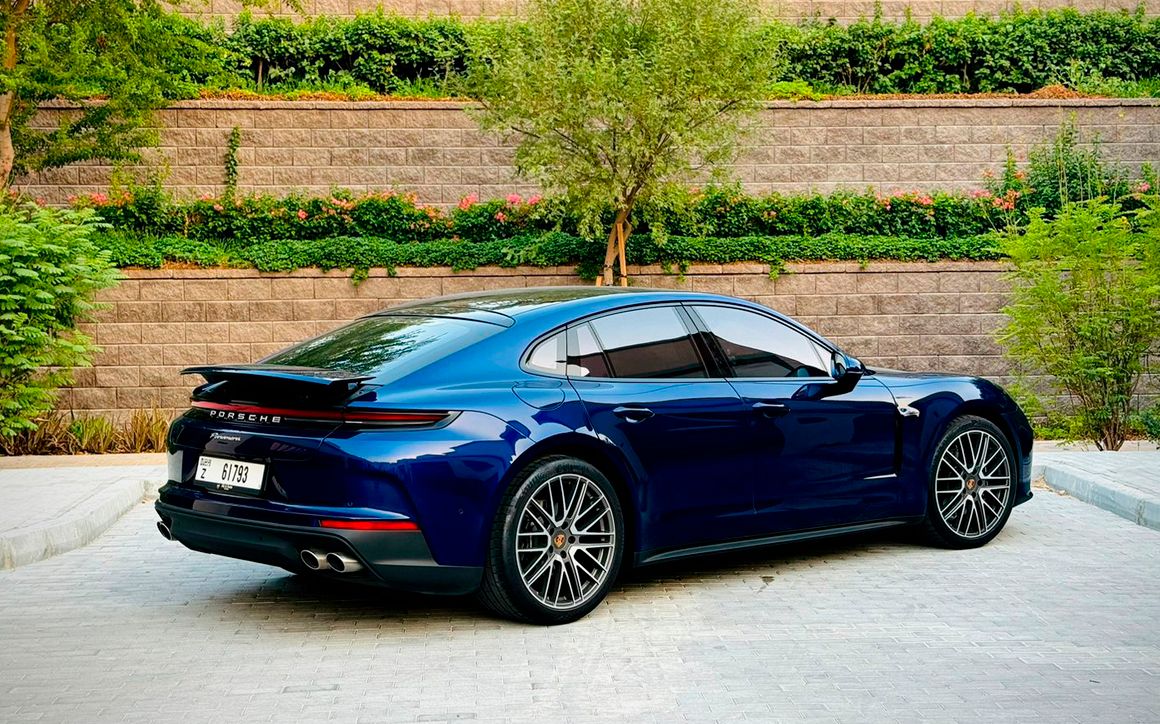 Porsche Panamera - image 4