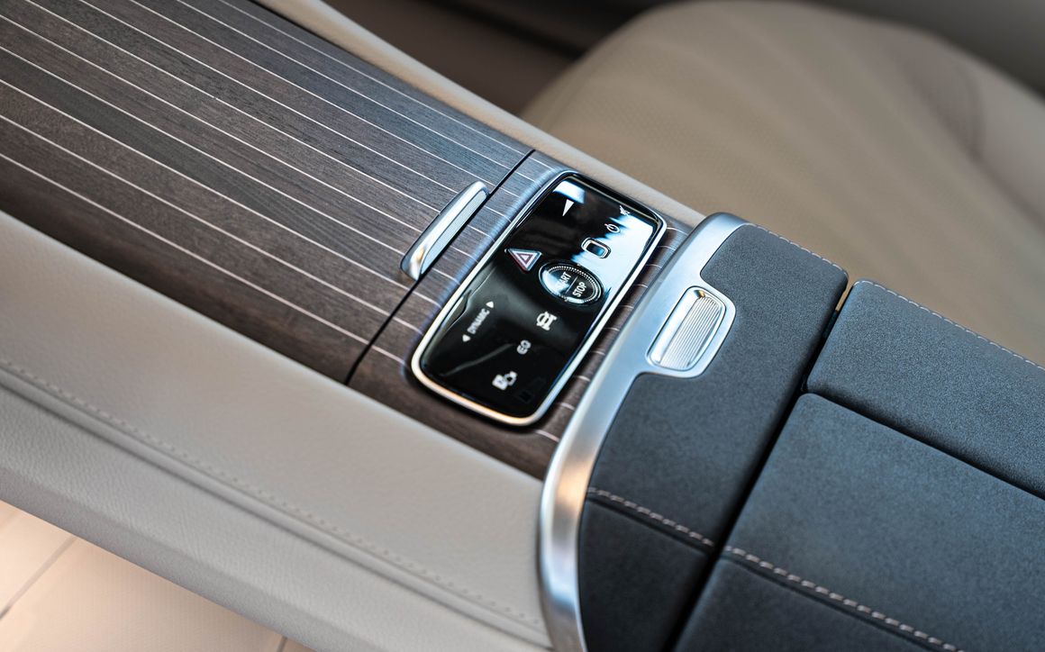 MERCEDES EQS 580 - image 15