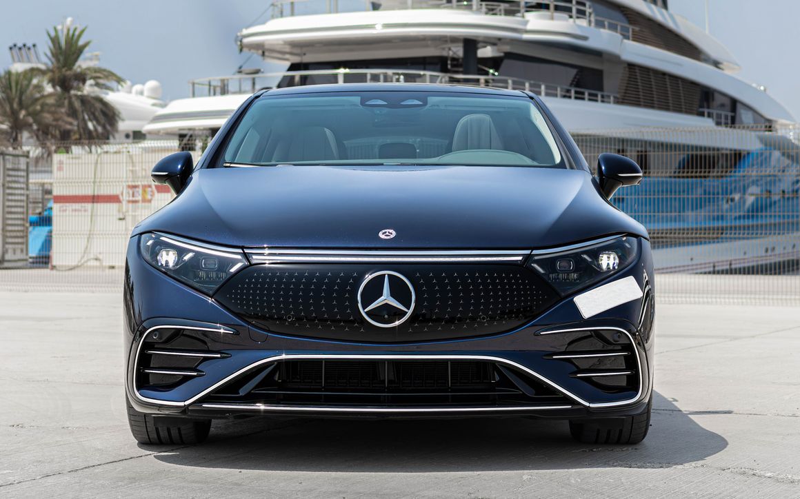 MERCEDES EQS 580 - image 6