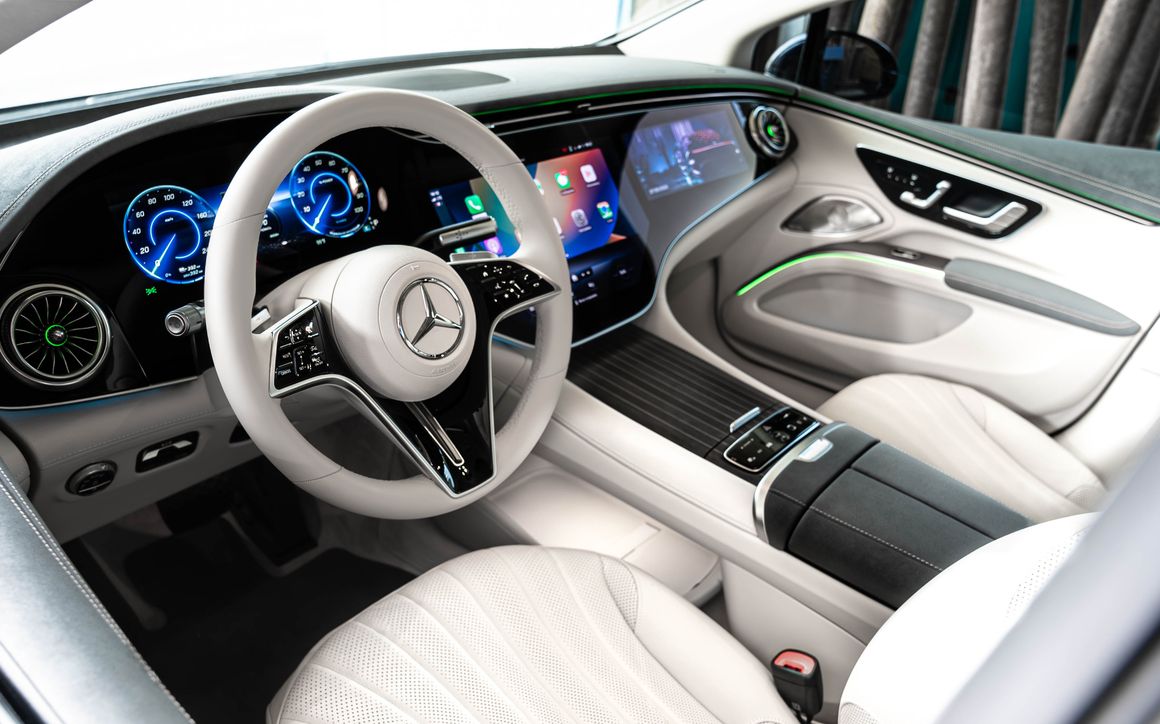 MERCEDES EQS 580 - image 13