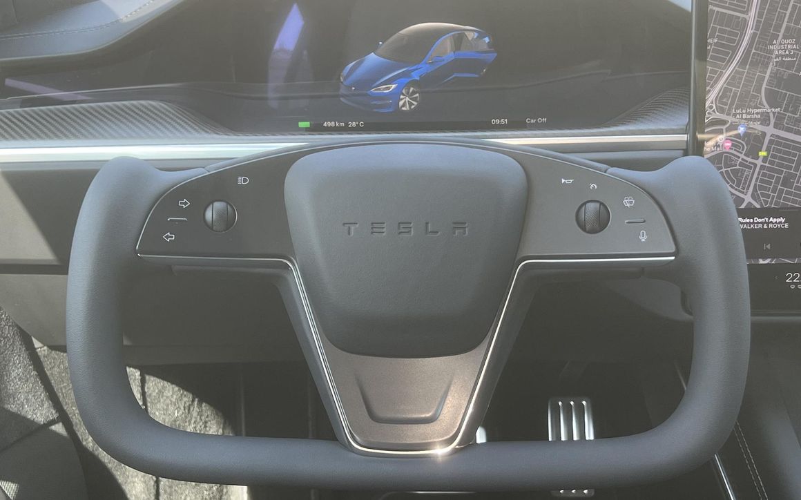 Tesla Model S Plaid - image 13