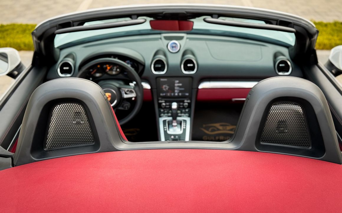 Porsche Porsche Boxster GTS 718 - image 9