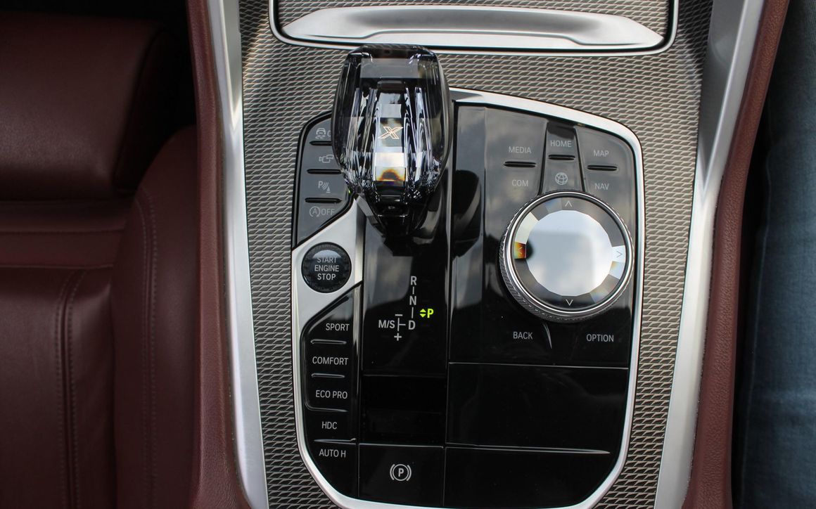 BMW X6 - image 12