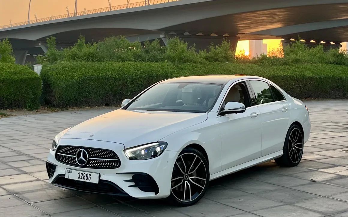 Mercedes E350 - image 1