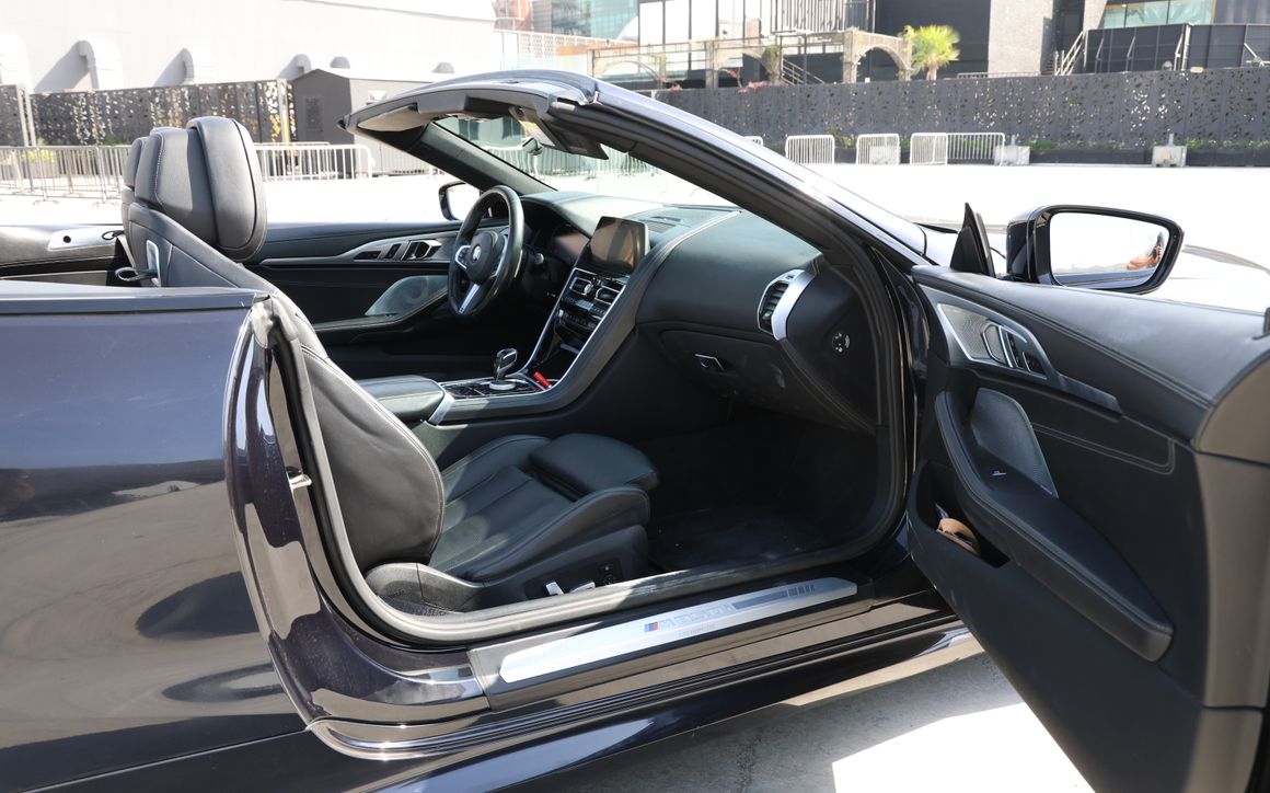 BMW 850I - image 11