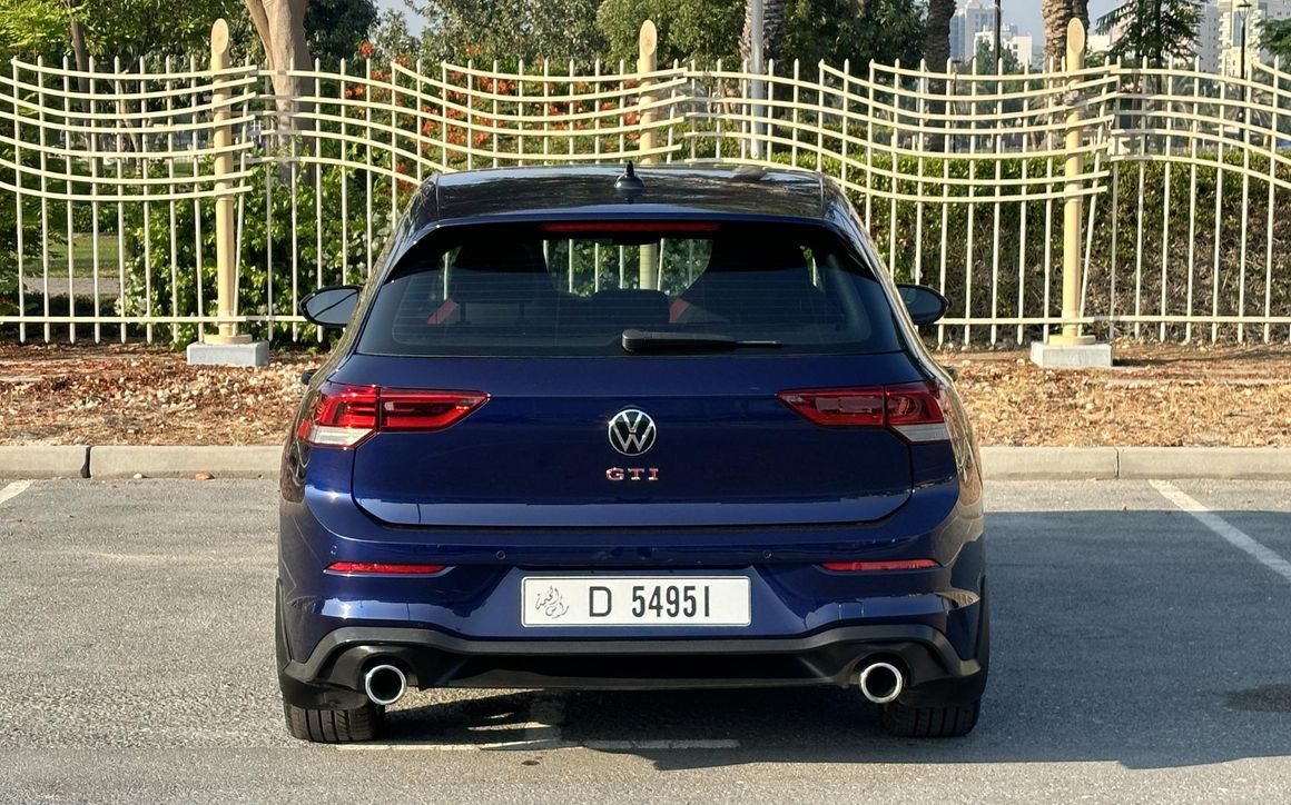 Volkswagen Golf GTI - image 7