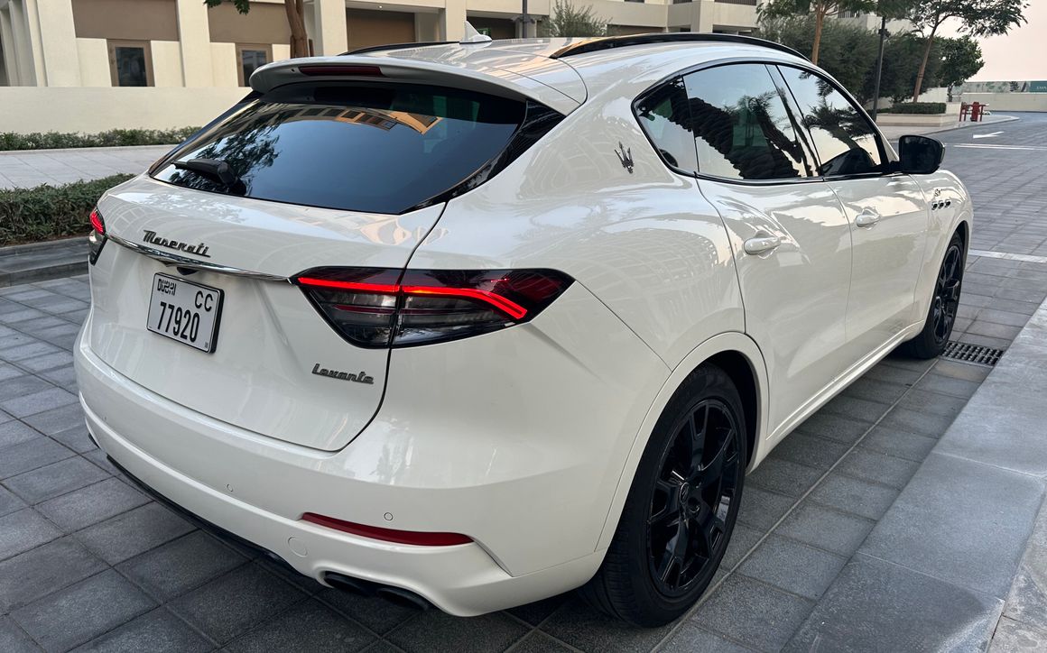 Maserati Levante - image 9