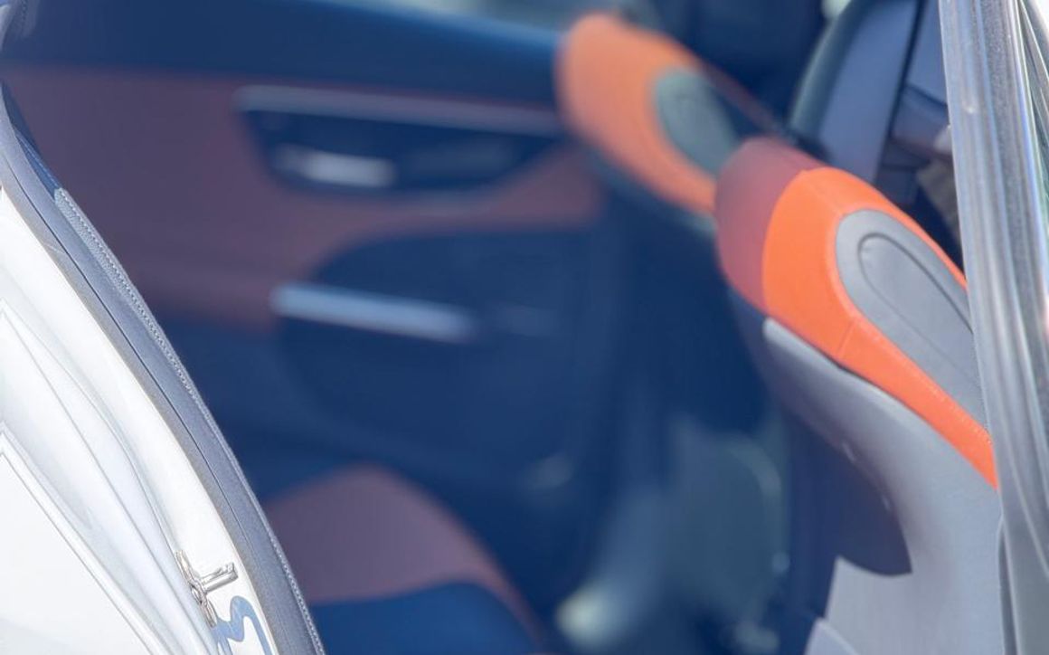 Mercedes C200 2025 - image 9