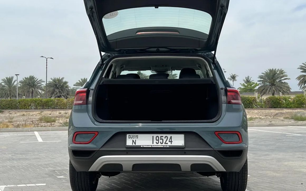 Volkswagen T-ROC - image 8