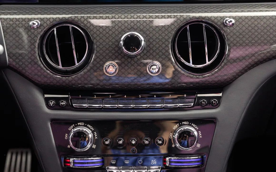 Rolls Royce ghost black badge - image 29