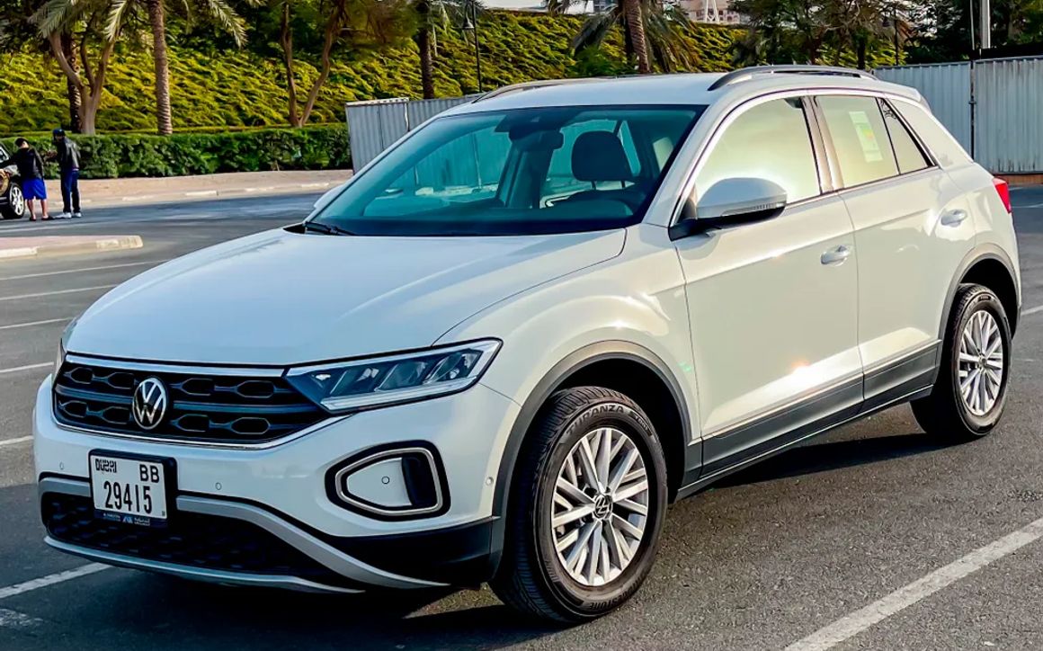 Volkswagen T-Roc Life+ - image 1