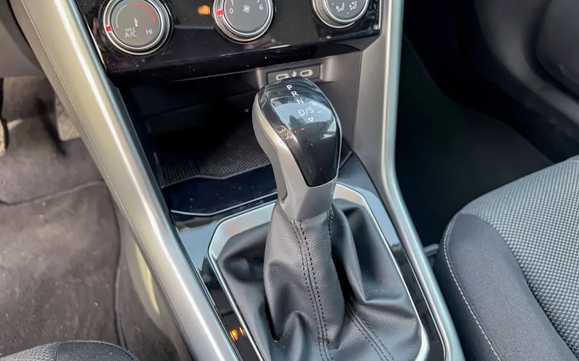 Volkswagen T-Roc Life+ - image 12