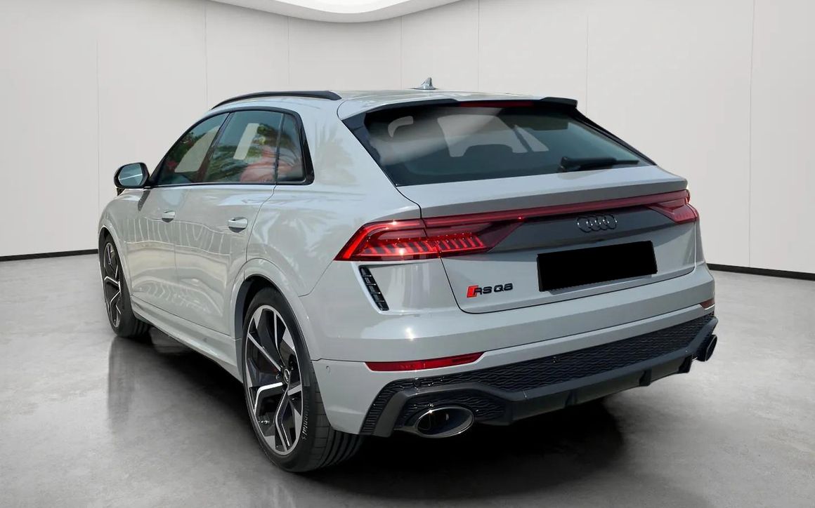 AUDI RS Q8 - image 5